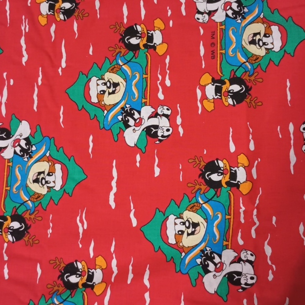 90s VTG 2.67+yd Baby Looney Tunes Christmas Fabric
